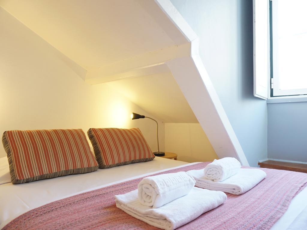 Apartment Combro By Patio 25